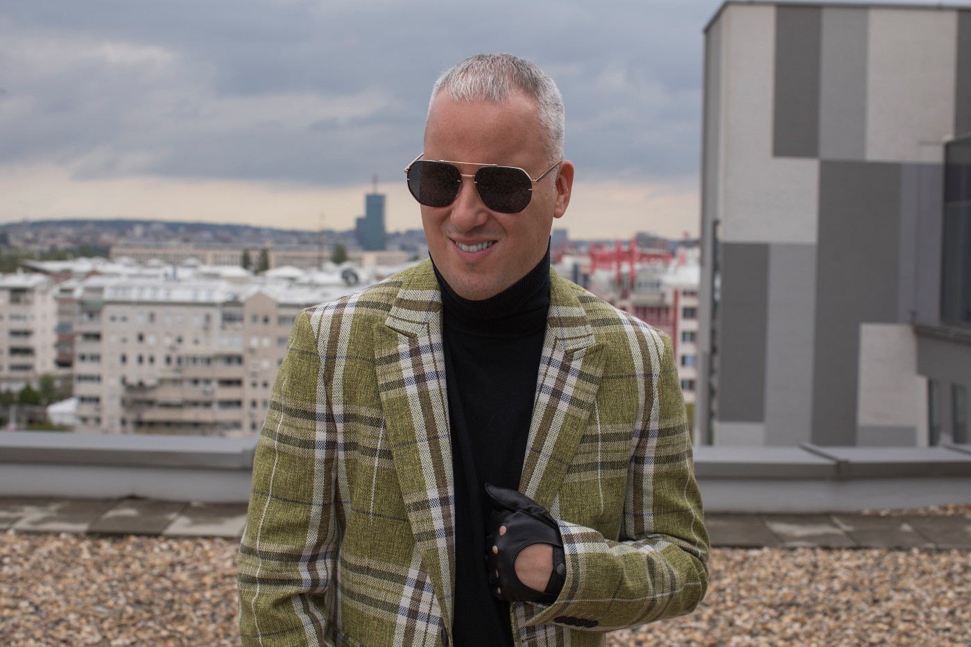 PRESLUŠAJTE NOVI ALBUM SAŠE MATIĆA – Saša Matić poblici poklanja novi album i dva velika koncerta