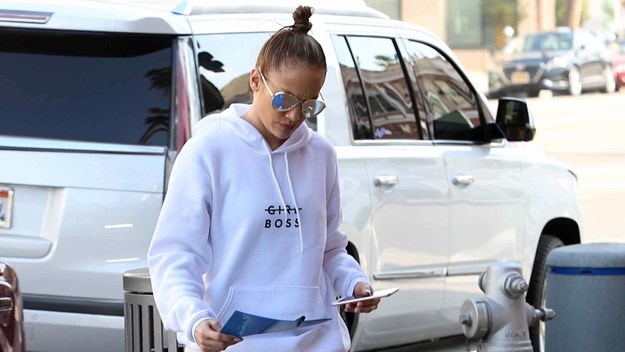 FOTO Jennifer Lopez u tajicama pokazala raskošnu guzu i bokove
