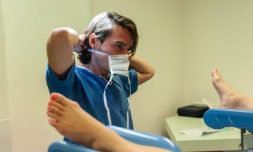 Vodoinstalater ubijedio bolnicu da je GINEKOLOG i pregledao 100 ŽENA! (FOTO)
