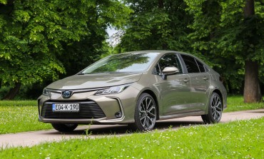 Test: Toyota Corolla 1.8 HSD Sol Tech Pack – Štedljiviji od dizela!