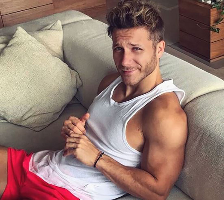 SAMO U PEŠKIRU! VRELA fotografija izvajanog tijela Saše Kovačevića napravila POTPUNI HAOS na društvenim mrežama! (FOTO)