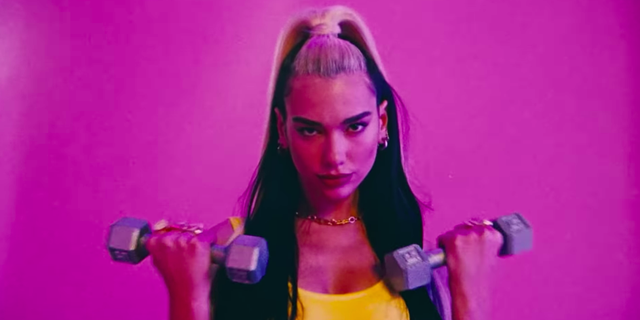 Dua Lipa u uskom trikou raspalila maštu muškaraca (VIDEO)