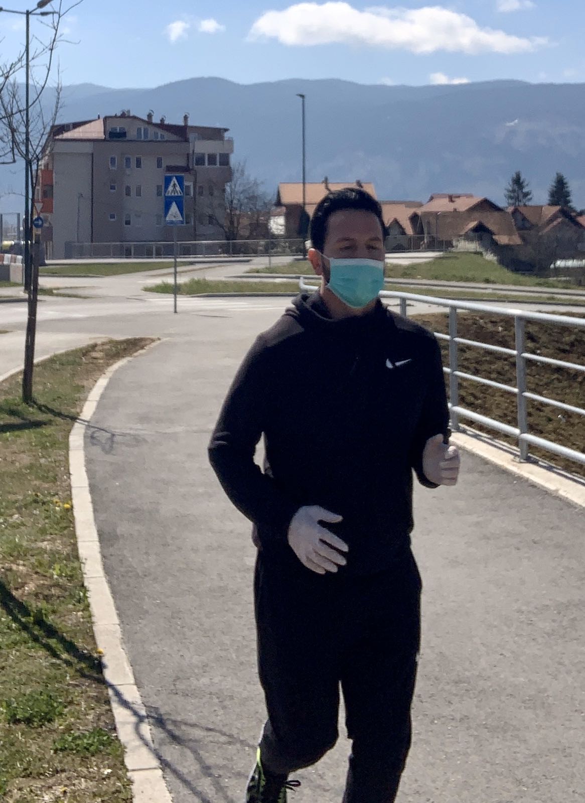 Neno Murić u izolaciji održava fizičku i pjevačku kondiciju