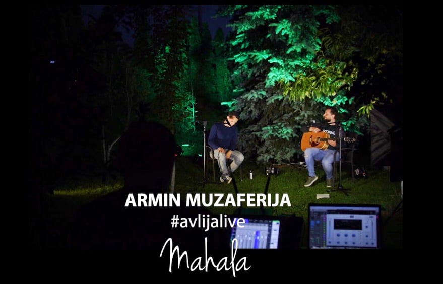 Projekat Avlija live: Armin Muzaferija svira pjesme koje volite, prvo objavio „Mahalu“