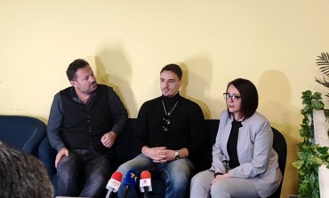 Adi Šoše nastupa za Valentinovo u Mejdanu